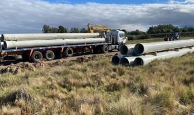 La Provincia inició la obra de recambio de acueductos del dique Paso de las Piedras