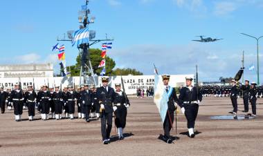 Se realizó la ceremonia central del Día de la Armada Argentina  en Puerto Belgrano