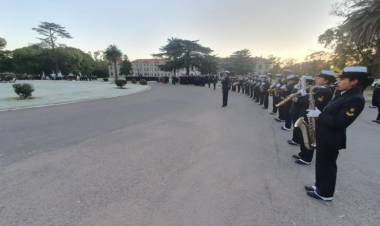 Se realizó el acto en Puerto Belgrano por el 25 de Mayo