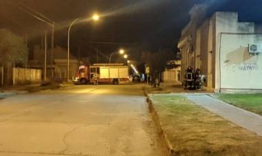 Bomberos Voluntarios acudieron a dos escapes de gas en la madrugada del jueves