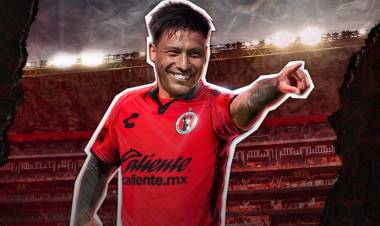 Buen presente del Puntaltense Domingo Blanco en el fútbol mexicano