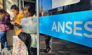 Anses oficializó el aumento de 4,58 por ciento para jubilaciones, pensiones y AUH