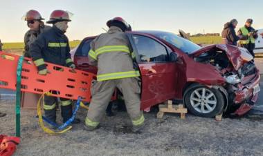 Dos personas heridas tras un accidente de tránsito en ruta 3 y el ingreso a Bajo Hondo