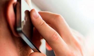 La Policía Comunal da a la comunidad consejos para evitar ser víctimas de estadas telefónicas