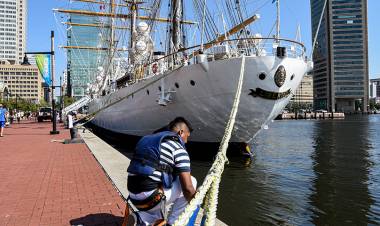 La fragata ARA “Libertad” llegó a Barbados