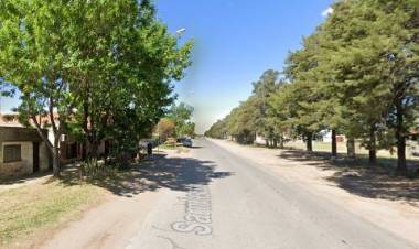 Un niño fue atropellado por un auto cuando cruzaba Diagonal Sarmiento, se encuentra internado