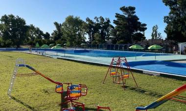 La pileta del Punta Alta Rugby Club te invita a disfrutar del verano 2025