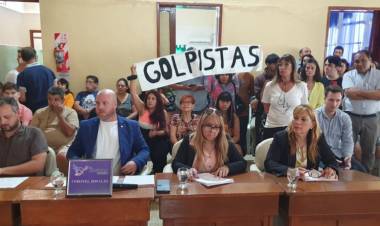 Removieron a la Presidente peronista Bermejo del Concejo Deliberante y la reemplaza el Libertario Gómez