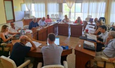 Insisten al Intendente Aristimuño que informe sobre hechos que involucraron a funcionarios municipales