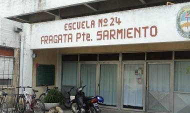 Vándalos ingresaron a la Escuela 24 de la Base Naval, rompieron candados y robaron comida
