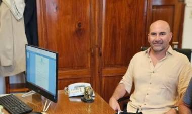 “Estamos evaluando la posibilidad de contratar más especialistas” afirmó el Secretario de Salud, Dr Equiza