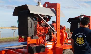 El Servicio de Salvamento de la Armada colabora en las inundaciones de Bahía Blanca y la zona