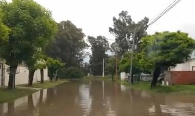 Barrio Albatros XX: “Acá también se inunda, pero con cualquier lluvia” indicaron vecinos