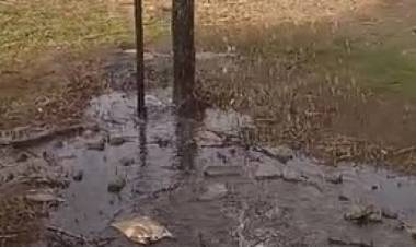 ABSA aseguró que repararía como “emergencia” caños cloacales de Albatros XX