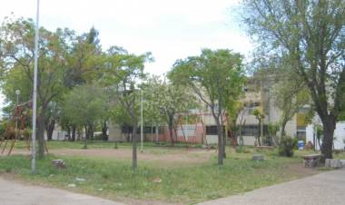 El Municipio de Coronel Rosales entrega boletas de pago a adjudicatarios de viviendas sociales