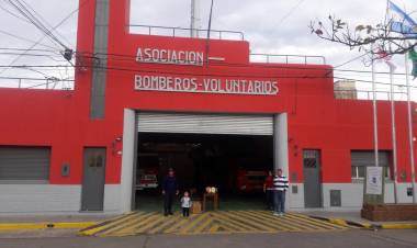 Bomberos Voluntarios de Punta Alta rifan tradicional chancho móvil y otros premios para recaudar fondos