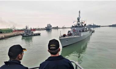 La corbeta ARA “Espora” zarpó para participar del Fraterno XXXVIII