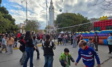 Gran convocatoria por el festejo del Día del Niño en la Plaza Belgrano