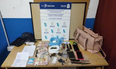 La FBA detuvo en una esquina a dos jóvenes con marihuana y cocaína