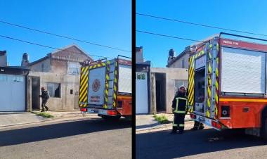 Bombero Voluntarios acudieron al incendio de un departamento