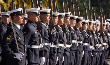 Se conmemoró el 128 aniversario de la Escuela de Suboficiales de la Armada