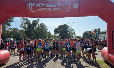Se realizó la 10º Media Maratón de la Infantería de Marina