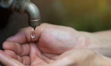 Continúan la junta de firmas para reclamar por la prestación de cloacas y agua ante ABSA y el Municipio
