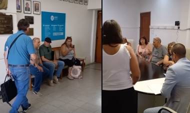 Vecinos entregaron cerca de 5.000 firmas al intendente por reclamos de agua y cloacas