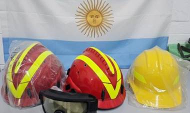 Bomberos Voluntarios de Punta Alta reforzó equipamiento y puso a la venta dos autobombas
