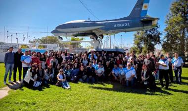 El Municipio de Coronel Rosales lleva jóvenes al centro de Veteranos en el programa “Malvinizar”
