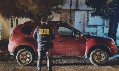 Un hombre conducía una camioneta robada en La Matanza y fue detenido