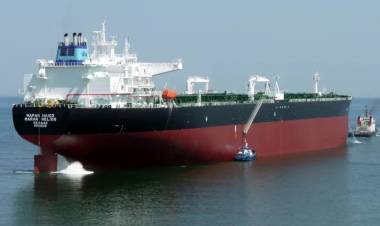 Récord portuario: Se exportó desde Puerto Rosales el mayor cargamento de petróleo de Vaca Muerta