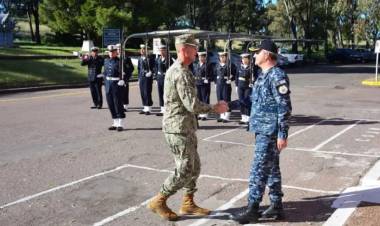 El comandante de las fuerzas especiales de Estados Unidos, visitó Puerto Belgrano