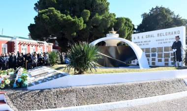 Se realizó la ceremonia central por el 44° aniversario del hundimiento del crucero ARA “General Belgrano”