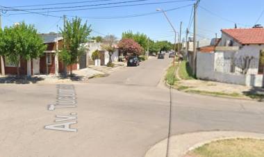 Un nuevo inconveniente con la instalación de fibra óptica, rompieron un caño de agua en Ciudad Atlántida
