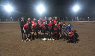 Sporting Senior goleó a Tiro y es puntero en soledad