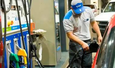 El Gobierno Nacional dispuso un aumento parcial del Impuesto a los combustibles para agosto