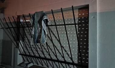 Un hombre fue aprehendido por causar daños en la vivienda de su expareja