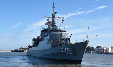 Zarparon los buques para dar inicio a la fase operativa del ejercicio combinado Fraterno XXXIX