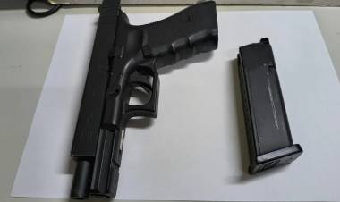 Detuvieron a un joven por amenazar a otro con una pistola de aire comprimido