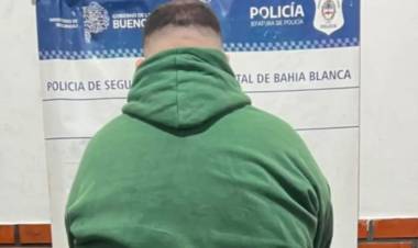 Detuvieron en el centro de Bahía Blanca a un sujeto que era buscado por un asalto