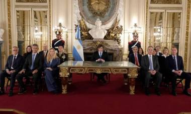 Milei anunció sanciones para empresas que operen en Malvinas y la construcción de una base en Tierra del Fuego