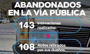 El Municipio continúa trabajando para retirar vehículos abandonados de la vía pública 