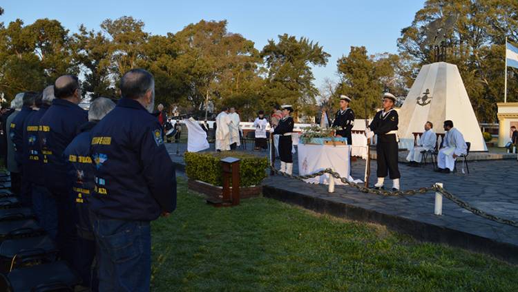 Se celebró una misa en honor a la “Virgen Malvinera” en Puerto Belgrano