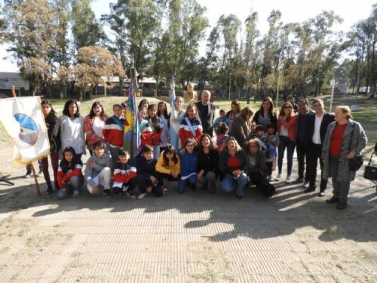 El Intendente Uset encabezó este lunes el acto homenaje a Domingo Faustino Sarmiento