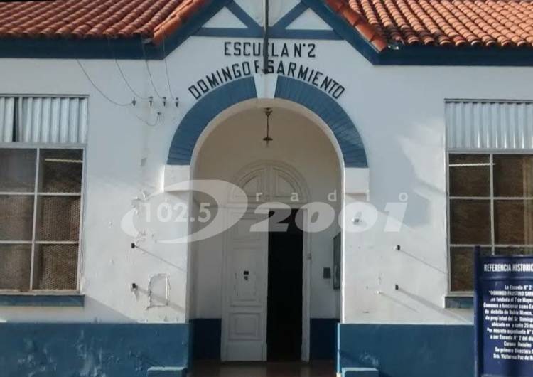 Peligra el dictado de clases en una escuela donde detectaron olor a ratas muertas