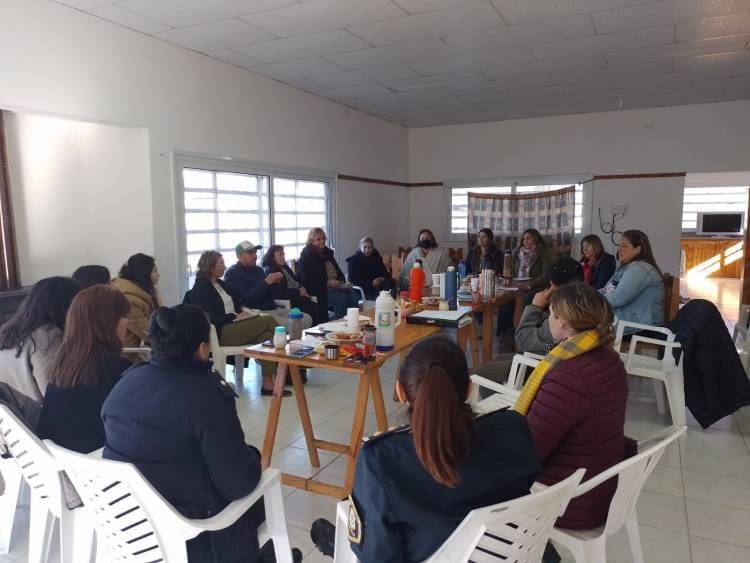 El Servicio Local del Municipio realizó reunión de trabajo articulado en Pehuen Co