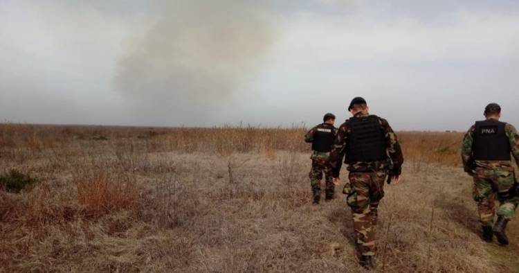 Las Fuerzas Armadas vuelven a brindar apoyo para combatir el fuego en el Delta