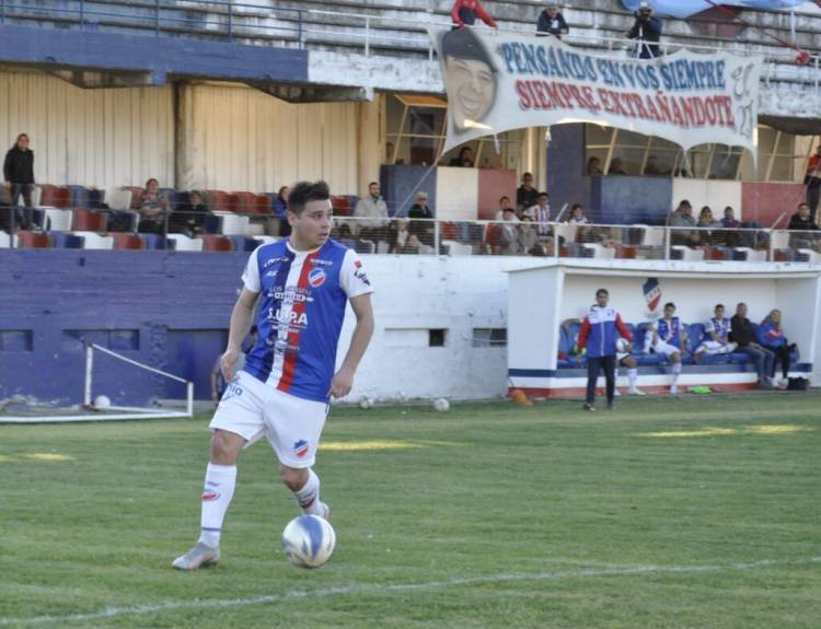 Rosario Puerto Belgrano lo perdió sobre el final y el partido terminó con incidentes