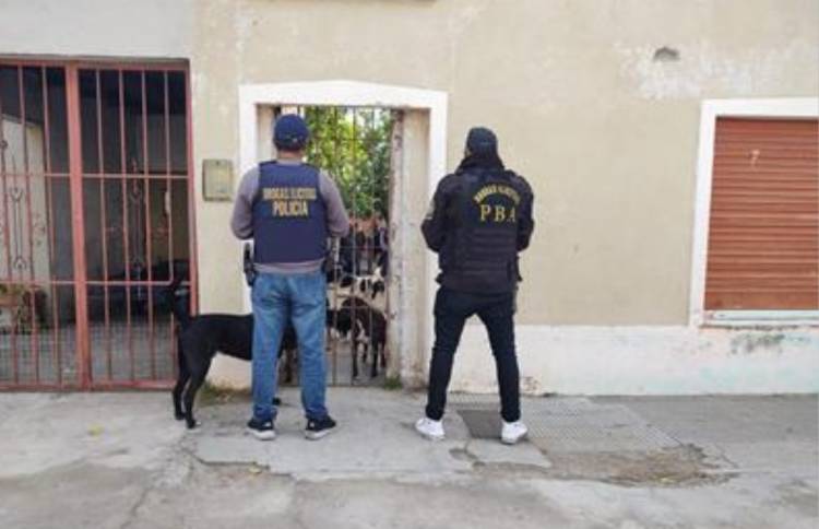 Se realizó un allanamiento positivo por drogas en un domicilio de Calle Murature al 1400